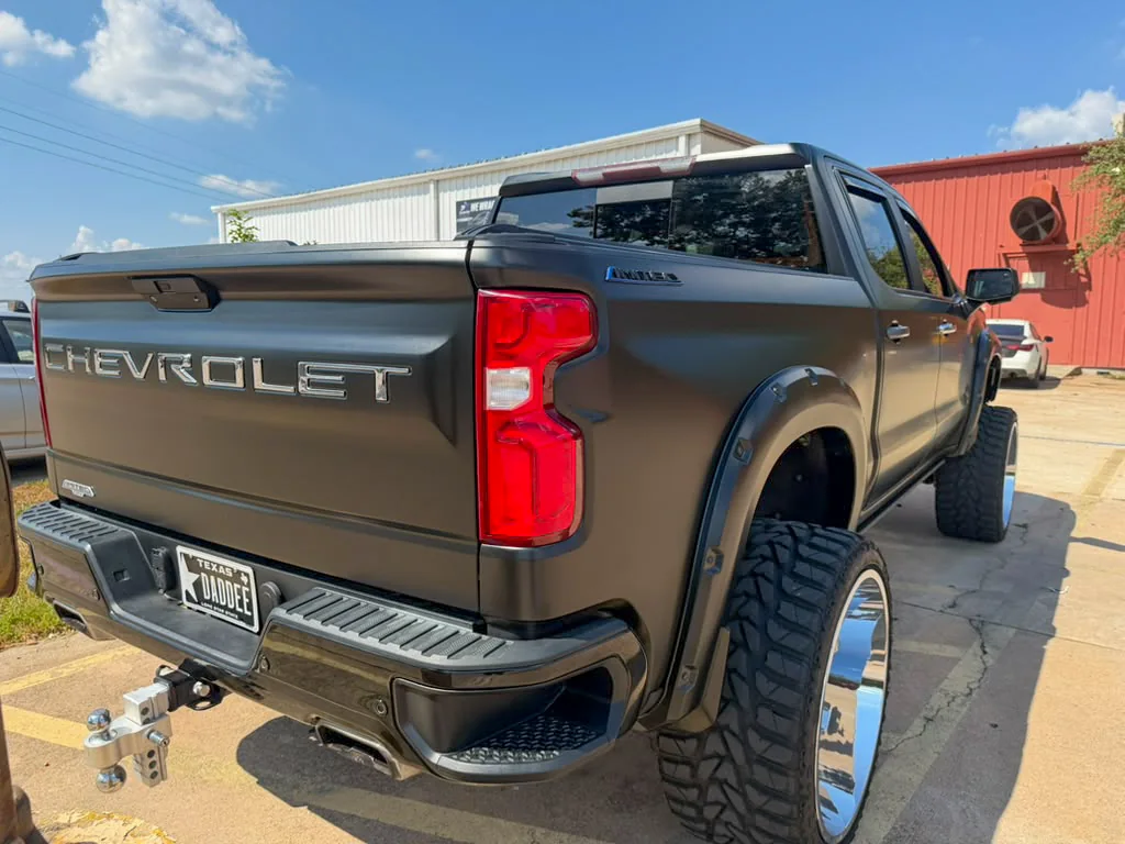 The wrap across the rear and tailgate